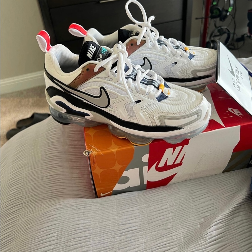 Unisex. Nike air vapormax Evo